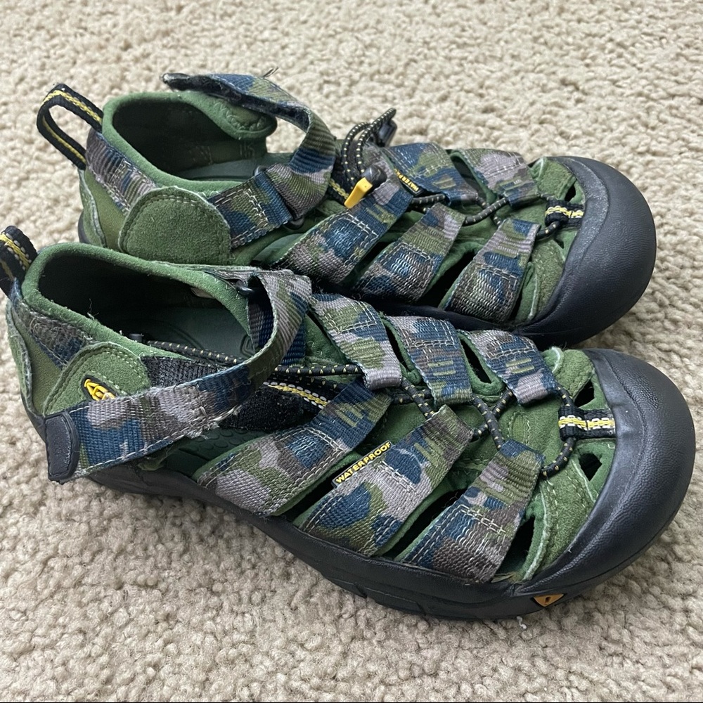 KEEN Newport H2 Camo Waterproof Hiking Sandals